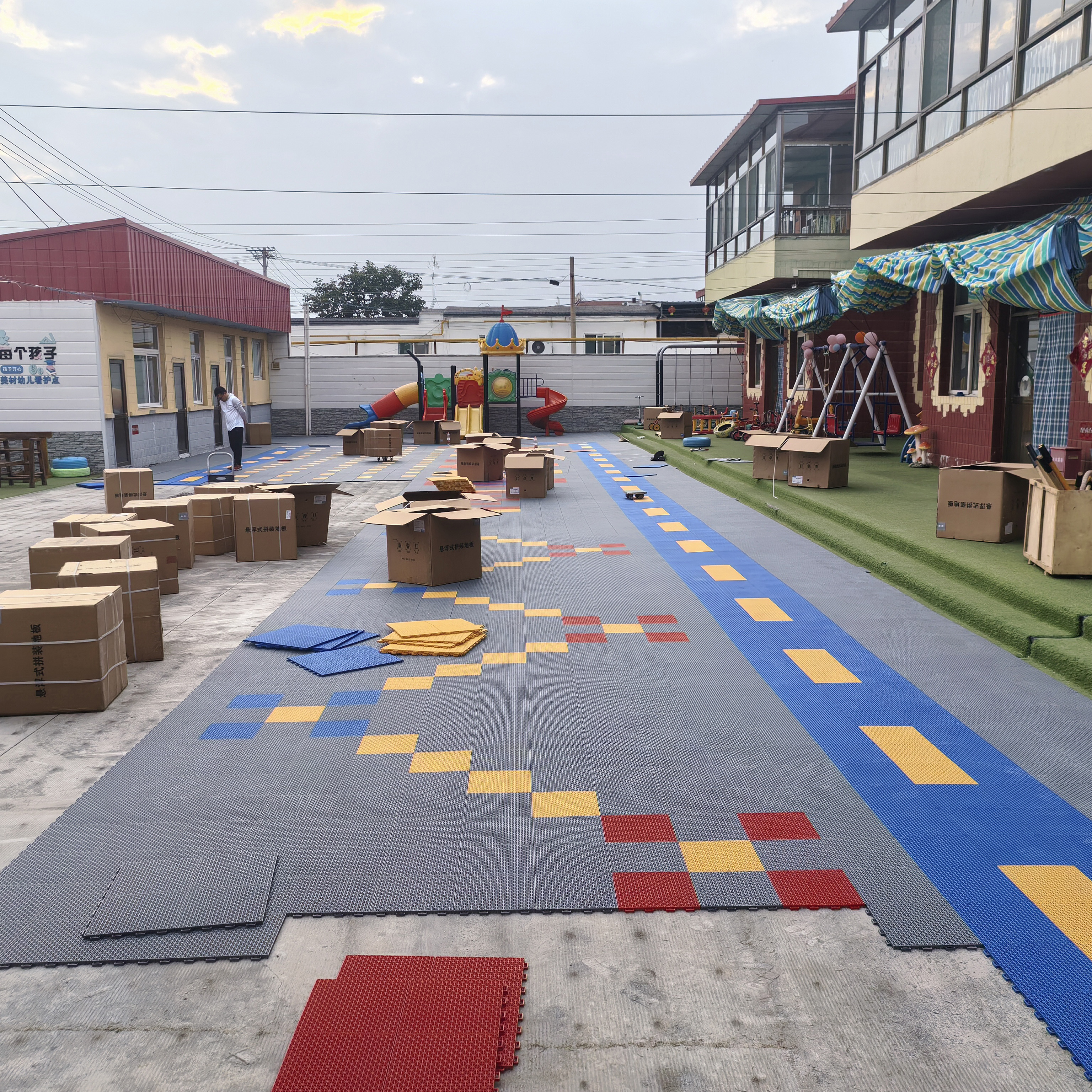 OEM Customized Indoor/Outdoor  - Outdoor Sport Court Tiles avis et prix