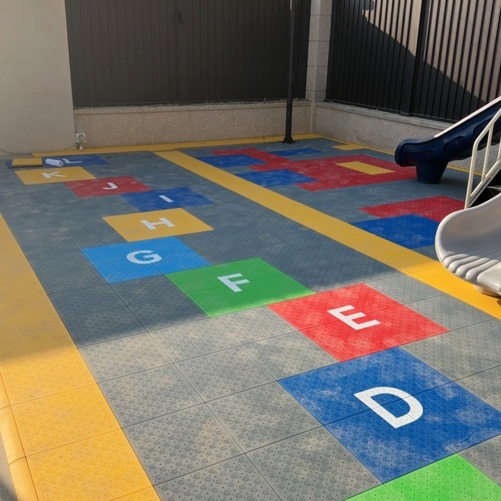 Professional Interlocking PP M - Outdoor Sport Court Tiles avis et prix